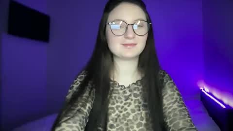 locaalis1 online show from December 19, 1:25 pm