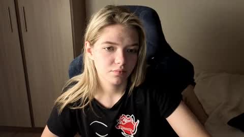 Katana online show from October 24, 1:29 pm