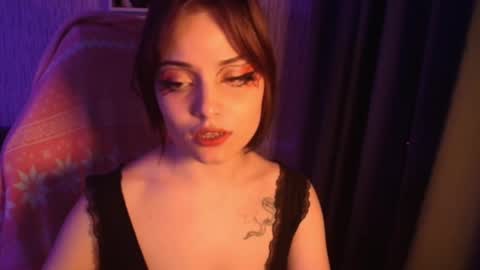 lola online show from January 4, 9:52 pm