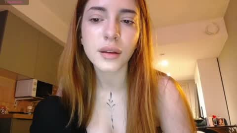 Lola online show from March 8, 3:00 pm