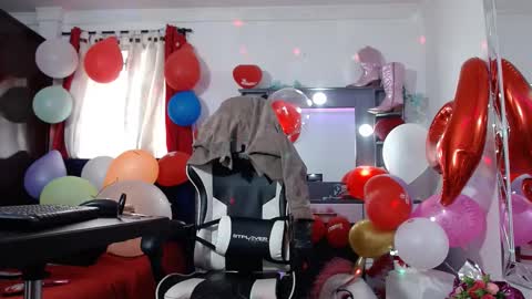 lola_fiery online show from February 22, 8:05 pm