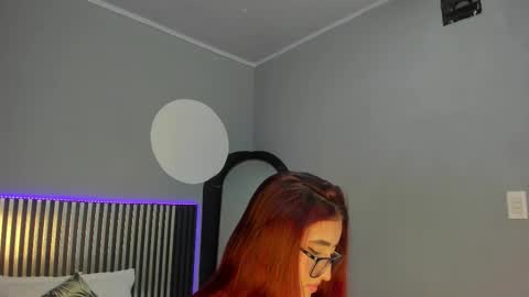 L O L I T A online show from March 22, 3:18 pm