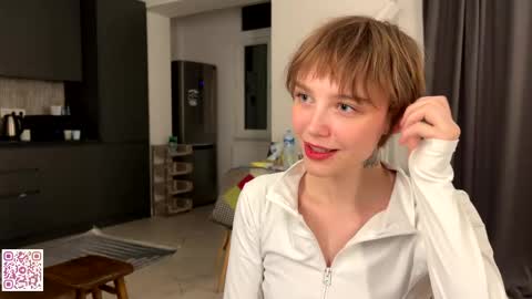 lolaatatee online show from May 28, 6:17 pm