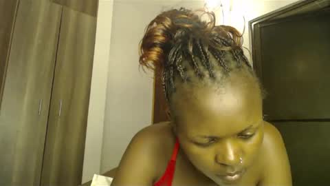 lolamia7 online show from February 16, 6:32 pm