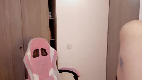 Lolly  online show from February 14, 2:50 am