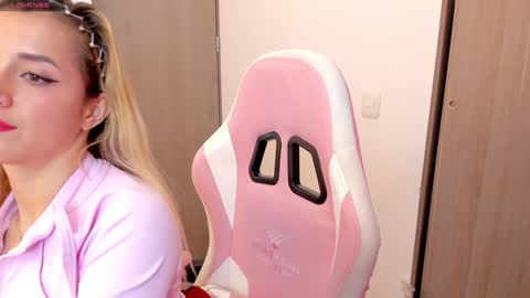 Lolly online show from January 3, 2:54 am