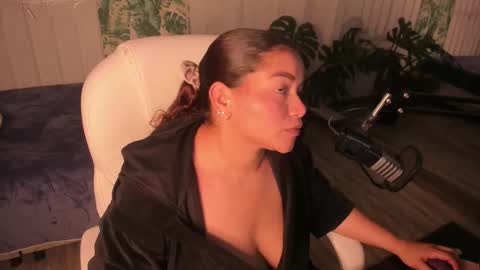 loly_marce online show from March 23, 10:16 pm