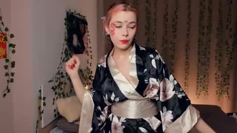 Lona online show from January 9, 7:18 pm