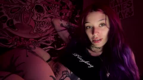 lookingforlona online show from September 23, 4:27 pm