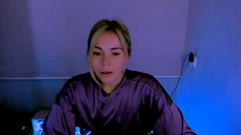 Lora online show from May 22, 2:42 am