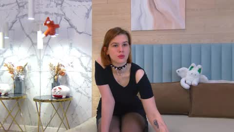 Lora online show from October 15, 4:31 pm