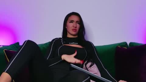 Miss online show from April 15, 7:14 pm