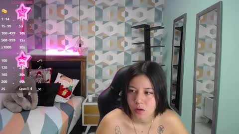 lorenadavies online show from December 18, 11:56 am