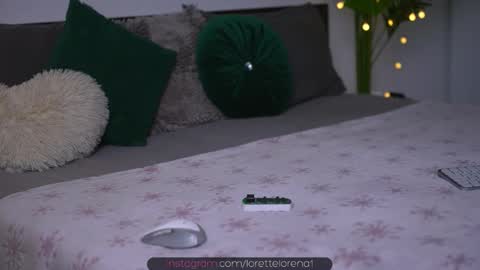 LoretteLorena online show from October 6, 5:24 am