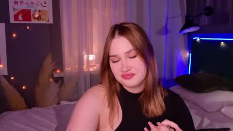 Lori online show from February 22, 9:42 pm