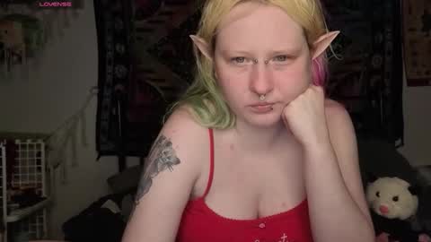 Lori Critter online show from May 15, 11:40 pm