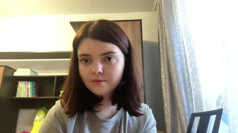 Esma online show from May 3, 9:56 am