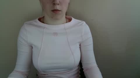 Vivian online show from March 3, 12:11 pm