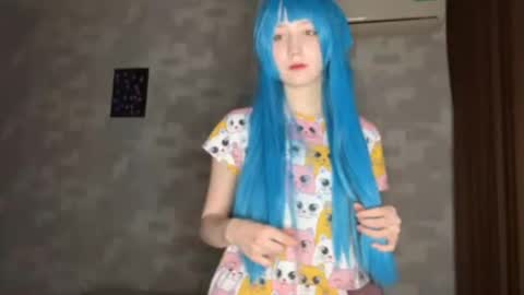 Kim online show from April 12, 2:31 pm