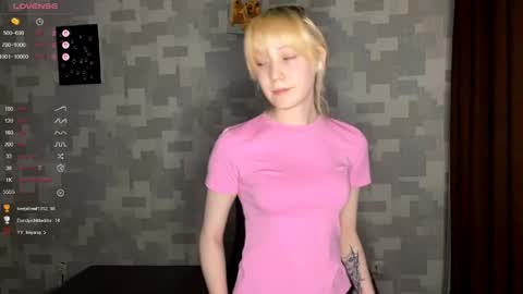 Kim online show from April 21, 2:24 pm