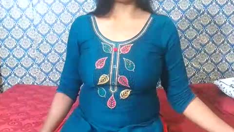 Divya online show from April 12, 8:17 am