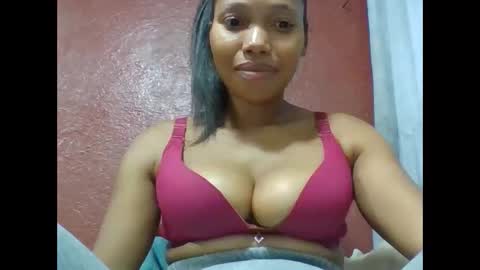 loveinlife750427 online show from March 13, 11:22 am