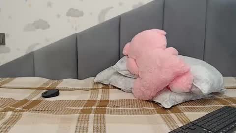 lovellykitty online show from March 18, 6:51 am