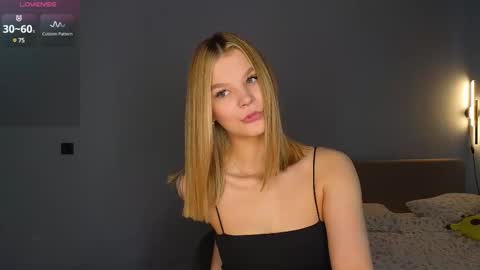 Jenny online show from February 18, 2:05 am