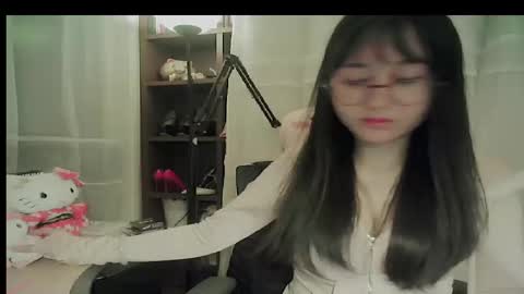 DANA KIM online show from January 12, 1:27 pm