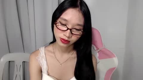 lovely_jasleen online show from April 22, 4:15 pm