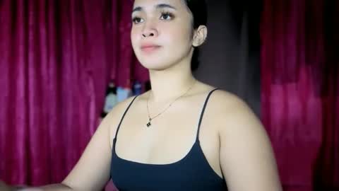 LOVE online show from April 15, 4:40 pm