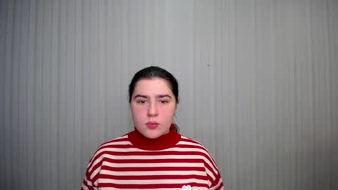 lovelyangel_xx online show from December 18, 8:31 am