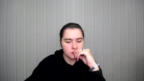 lovelyangel_xx online show from December 8, 8:30 am