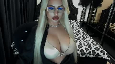 PrAllinXXXa online show from May 11, 11:13 pm