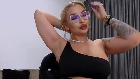 PrAllinXXXa online show from January 31, 9:57 pm