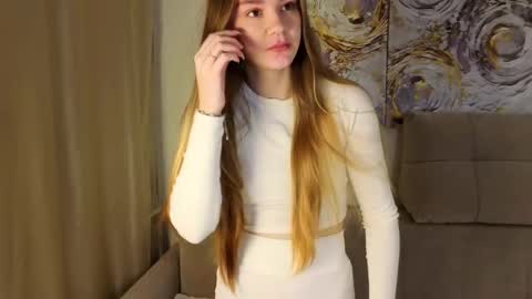 lovelygracee online show from December 5, 3:24 pm