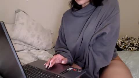 lovelyliliahxx online show from March 6, 8:53 am