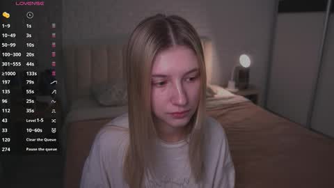 Anna online show from March 9, 4:43 pm