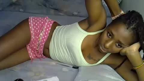 lovelytin online show from October 14, 8:00 pm