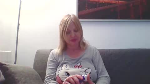 Marlyn online show from December 27, 11:10 pm