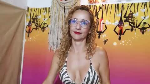 loving  online show from October 11, 5:15 pm