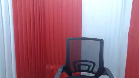 Scarlet online show from February 24, 2:59 pm