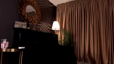 Nora online show from July 18, 3:43 am