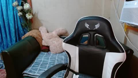 Marie online show from July 21, 11:11 am