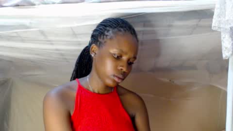 loyalcutic online show from January 25, 8:00 am