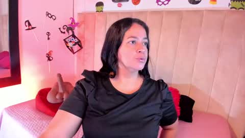 Lucia Vonne online show from October 7, 12:59 am