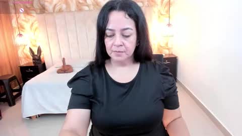 Lucia Vonne online show from February 12, 9:27 pm