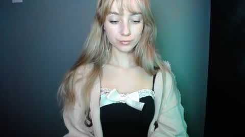 Lucy online show from December 2, 1:35 pm