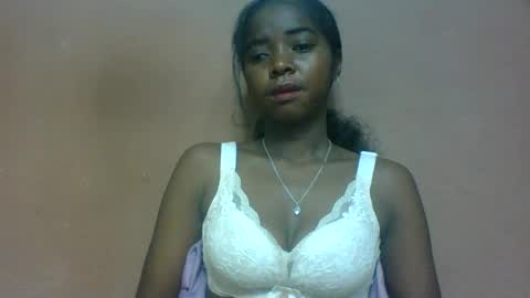 luciah148539 online show from July 22, 11:22 am
