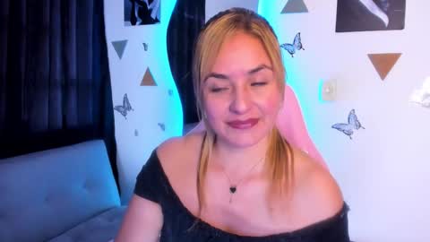 Lucia  online show from December 1, 8:44 pm